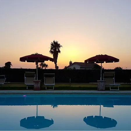 Code By Tirreno Pensión 4*